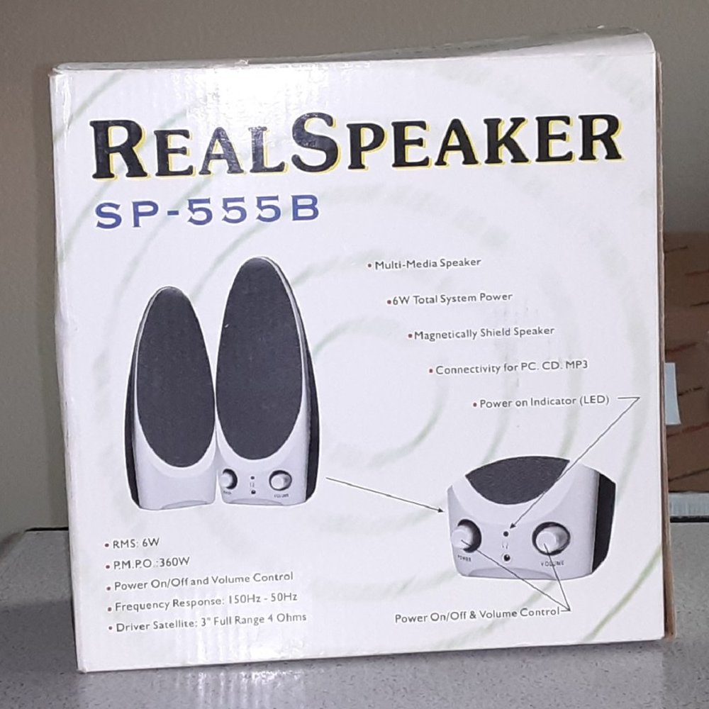 Basic Computer Speakers - Multi-Media Speakers - 3.5mm corded